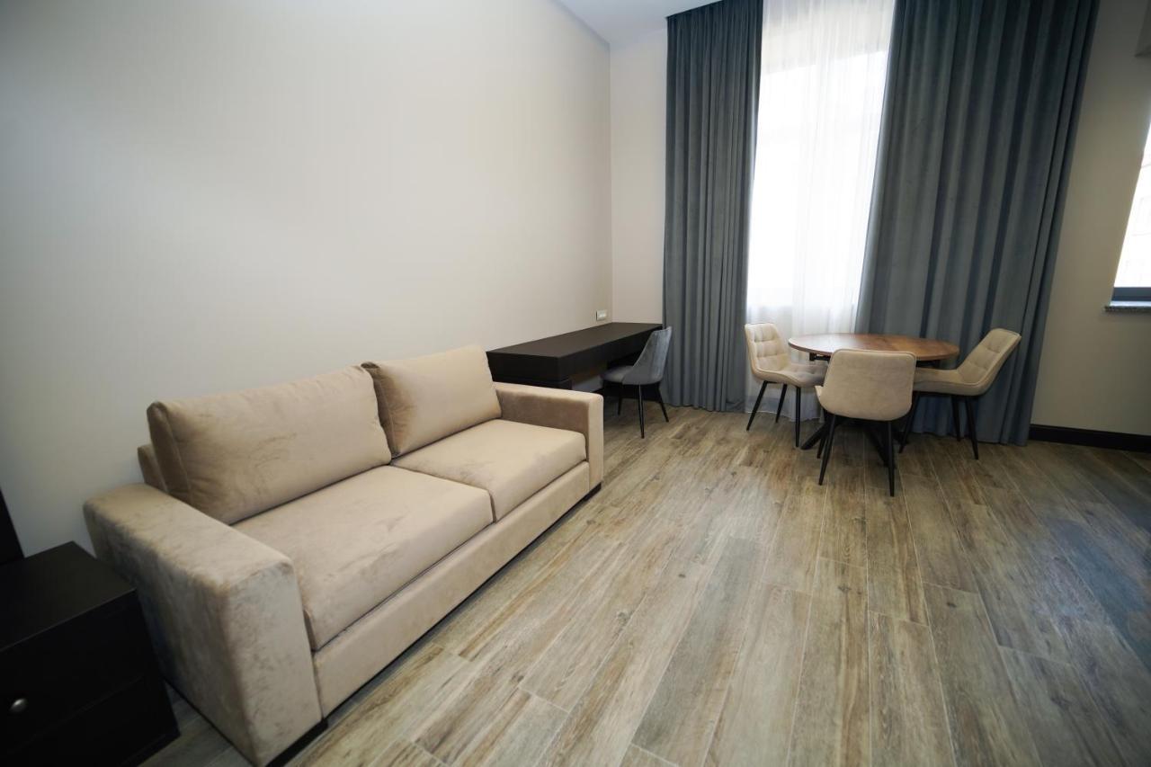 Soho Apart Hotel Yerevan Ngoại thất bức ảnh