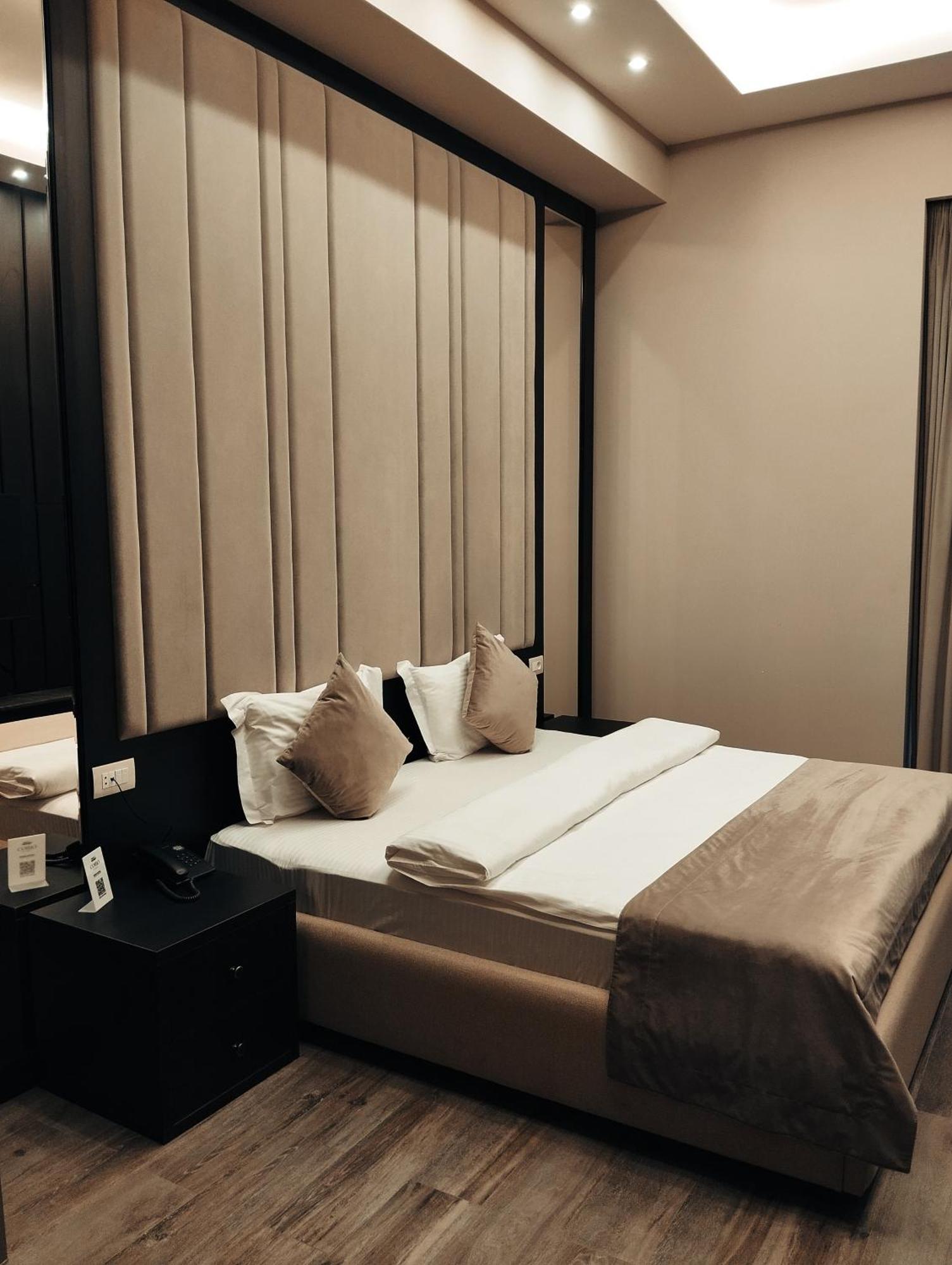 Soho Apart Hotel Yerevan Ngoại thất bức ảnh